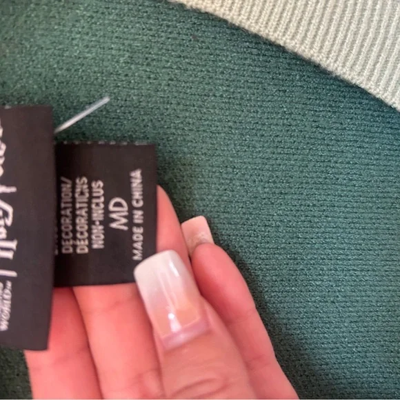 Harry Potter Dobby Floral Green Cardigan Sweater - Picture 4 of 4